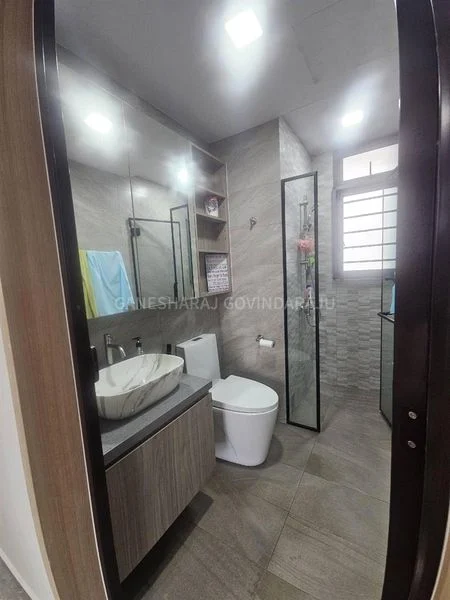 3 Bed Executive Condo for Sale in  Twin Fountains - Image 8