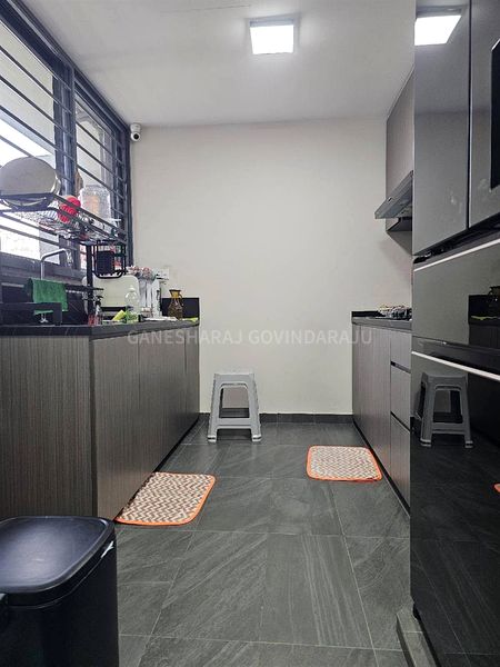 3 Bed Executive Condo for Sale in  Twin Fountains - Image 3