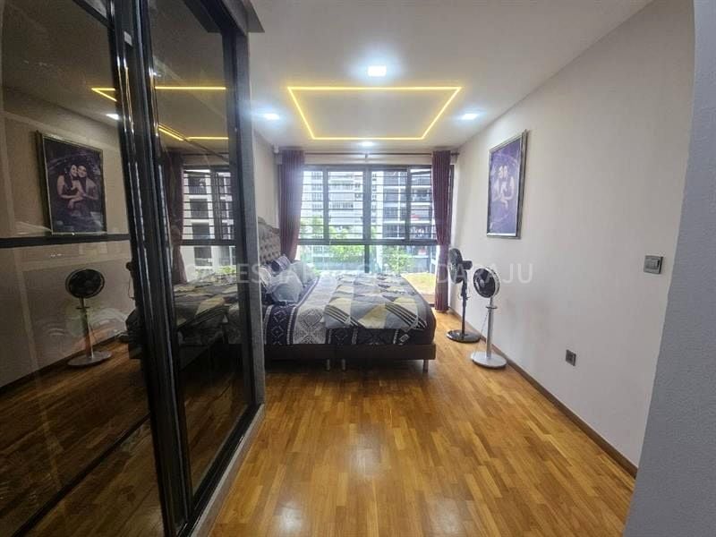 3 Bed Executive Condo for Sale in  Twin Fountains - Image 5