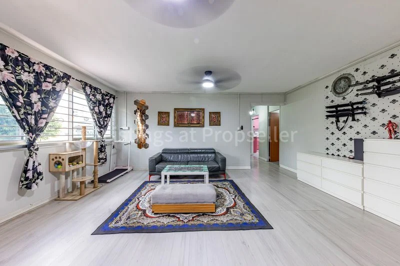 4 Room (4A) HDB for Sale in 412 Choa Chu Kang Avenue 3 - Image 4