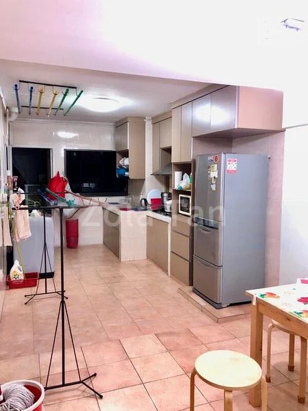 Master Room (HDB) for Rent in  304 Ang Mo Kio Avenue 1 - Image 6