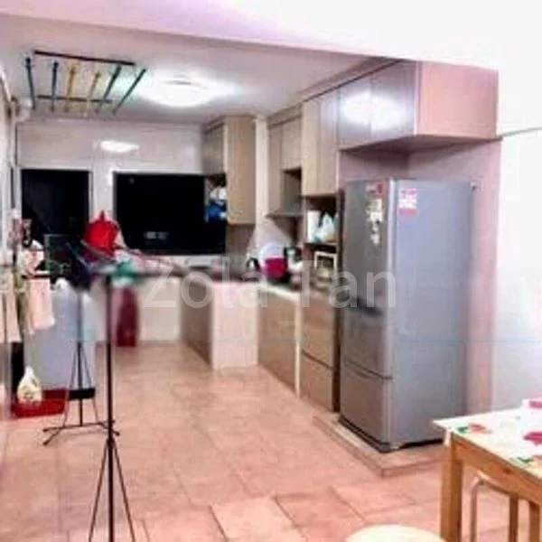 Master Room (HDB) for Rent in  304 Ang Mo Kio Avenue 1 - Image 9