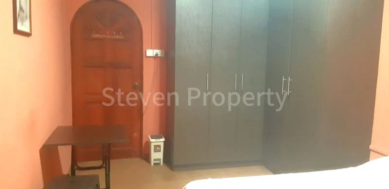 Master Room (HDB) for Rent in  611 Hougang Avenue 8 - Image 2