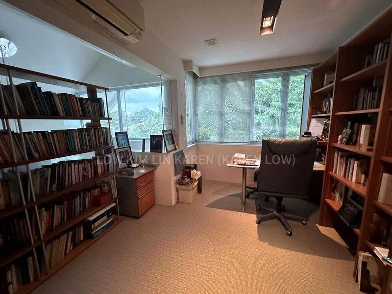 6 Bed Bungalow (Landed) for Sale in  72 Grange - Image 4