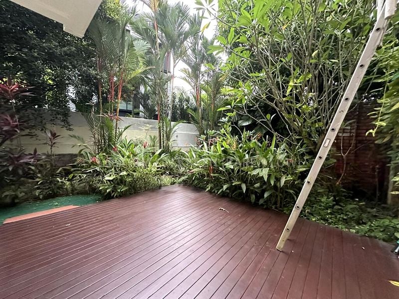 6 Bed Bungalow (Landed) for Sale in  72 Grange - Image 12