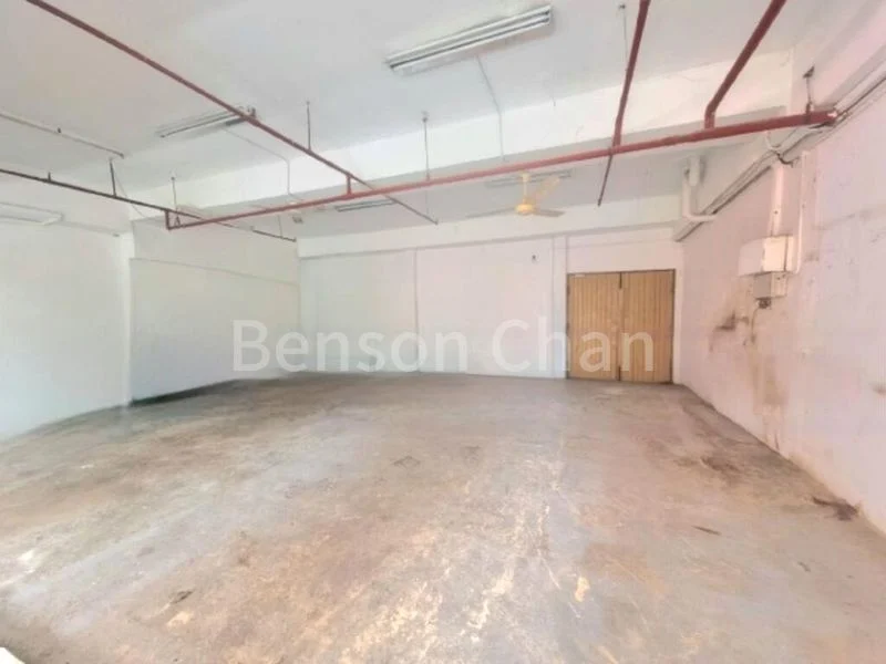 Warehouse for Rent: Yi Xiu Factory Building - Image 3