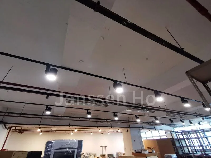 Light Industrial (B1) for Rent: Yi Guang Factory Building - Image 8