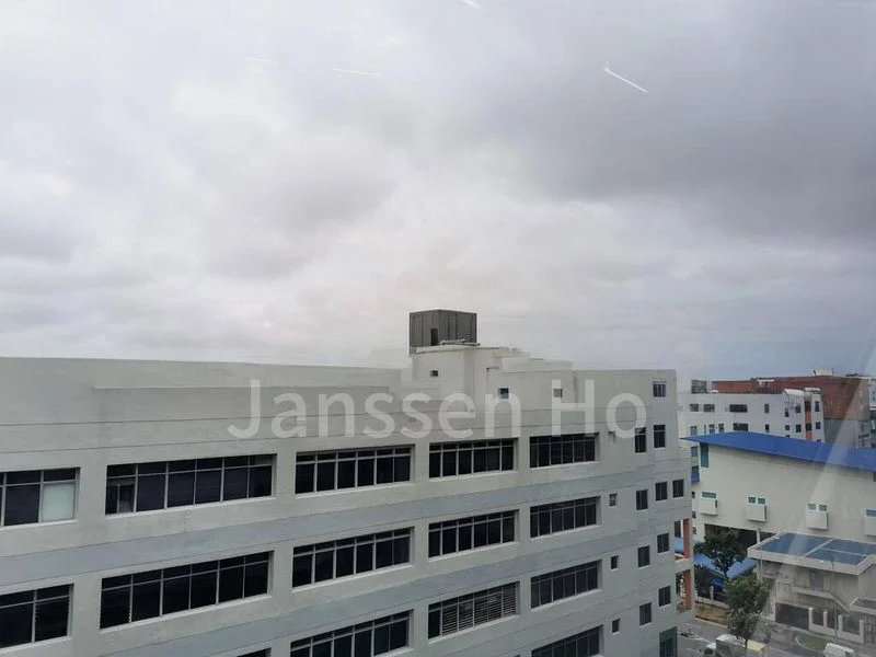 Light Industrial (B1) for Rent: Yi Guang Factory Building - Image 1