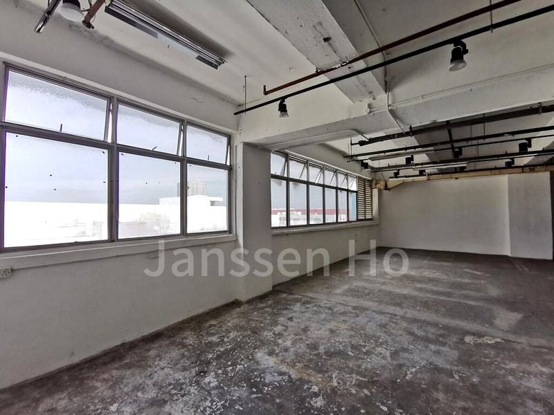 Light Industrial (B1) for Rent: Yi Guang Factory Building - Image 9