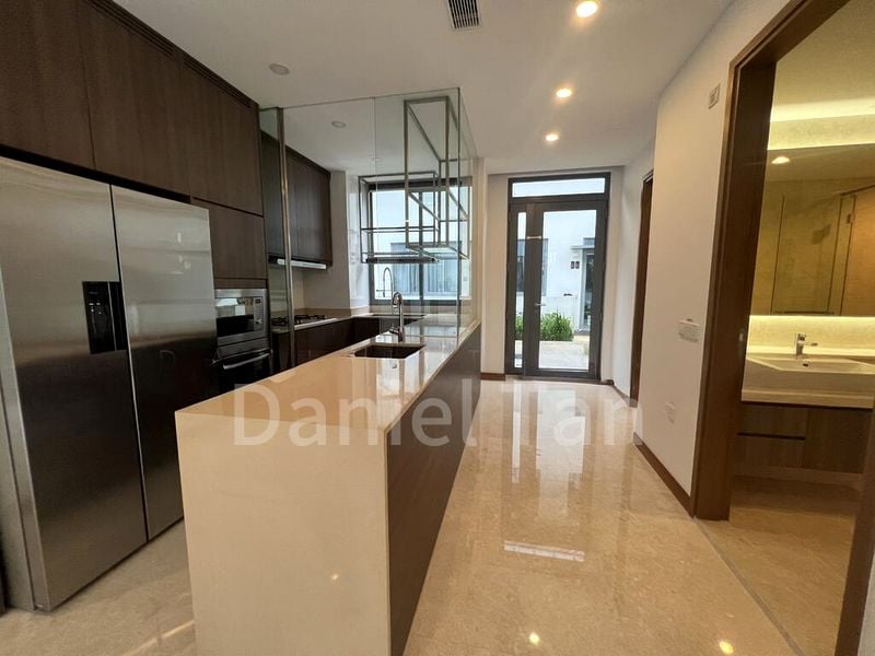 5 Bed Cluster House (Landed) for Rent in  Watten Estate - Image 12