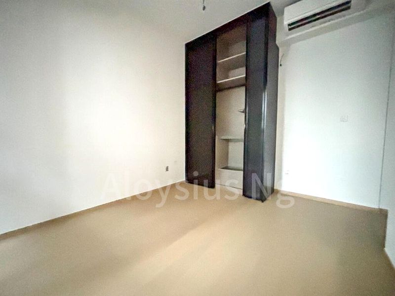 2 Bed Condo for Rent in  Newport Residences / Newport Tower - Image 7