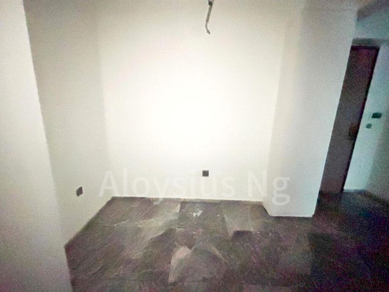 2 Bed Condo for Rent in  Newport Residences / Newport Tower - Image 11