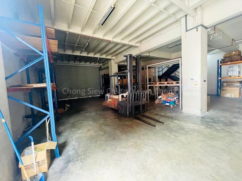 Factory / Workshop (B2) for Rent: City Warehouse - Image 8