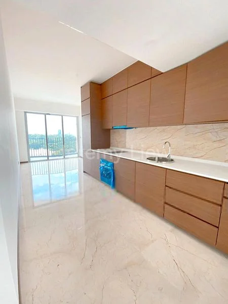 3 Bed Condo for Rent in  Queens Peak - Image 18