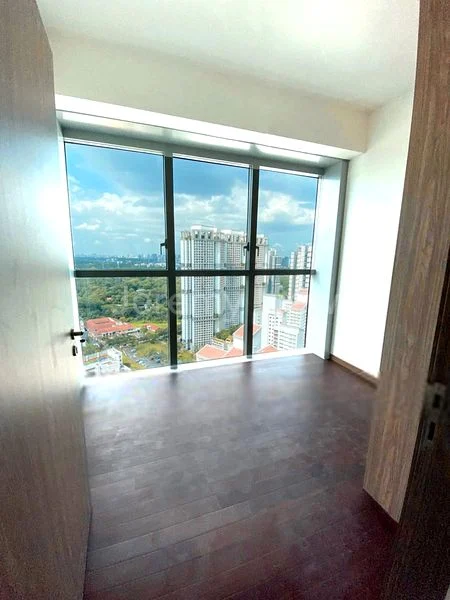 3 Bed Condo for Rent in  Queens Peak - Image 12