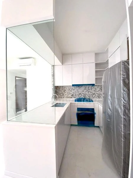 3 Bed Condo for Rent in  Queens Peak - Image 3