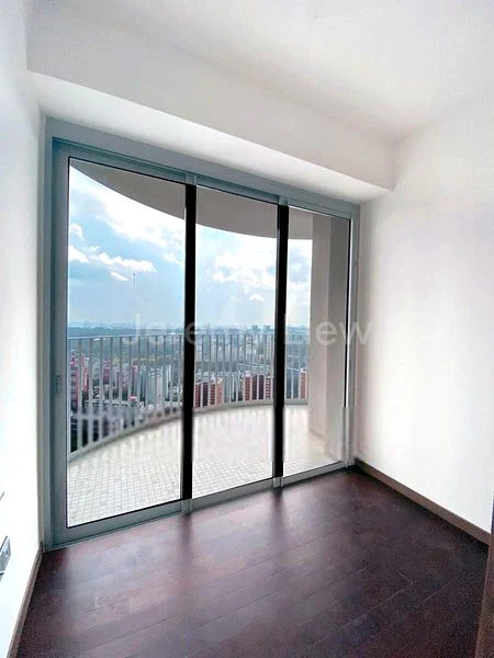 3 Bed Condo for Rent in  Queens Peak - Image 2