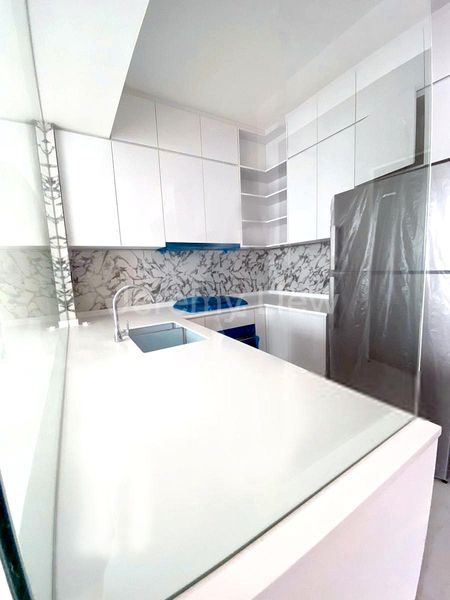 3 Bed Condo for Rent in  Queens Peak - Image 10