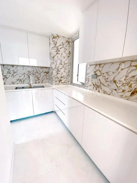 3 Bed Condo for Rent in  Queens Peak - Image 13