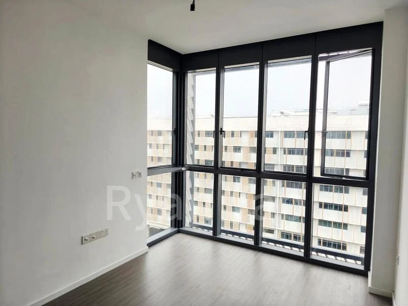 3 Bed Executive Condo for Sale in  Ola - Image 6