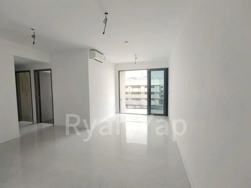 3 Bed Executive Condo for Sale in  Ola - Image 1