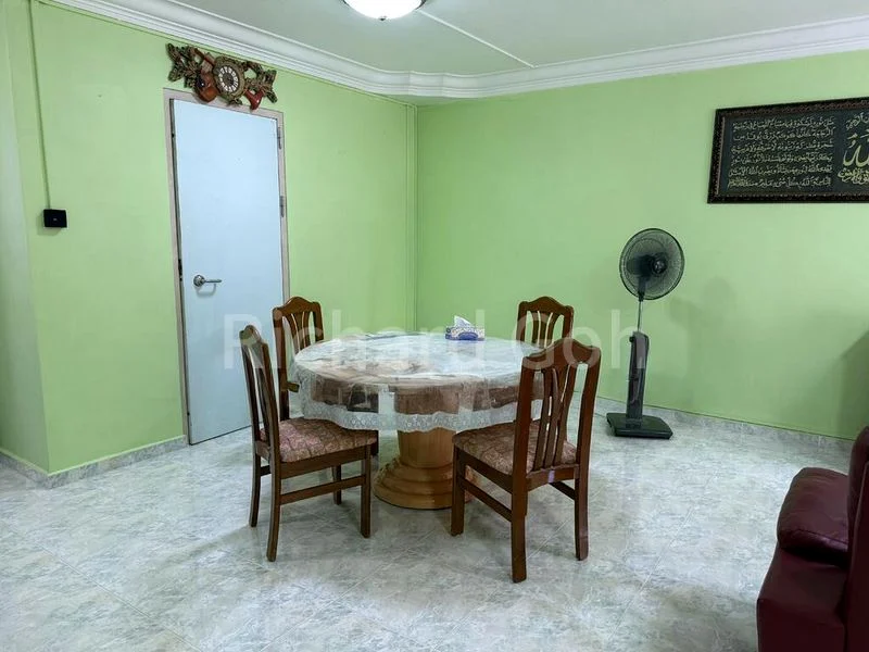 5 Room (5I) HDB for Sale in  116B Rivervale Drive - Image 4