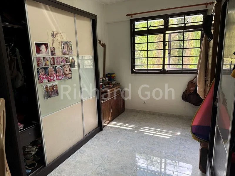 5 Room (5I) HDB for Sale in  116B Rivervale Drive - Image 1