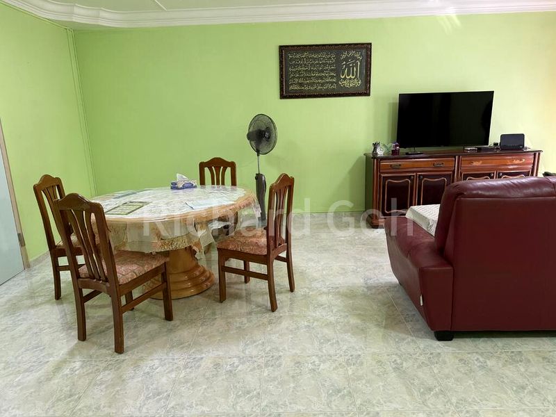 5 Room (5I) HDB for Sale in  116B Rivervale Drive - Image 3