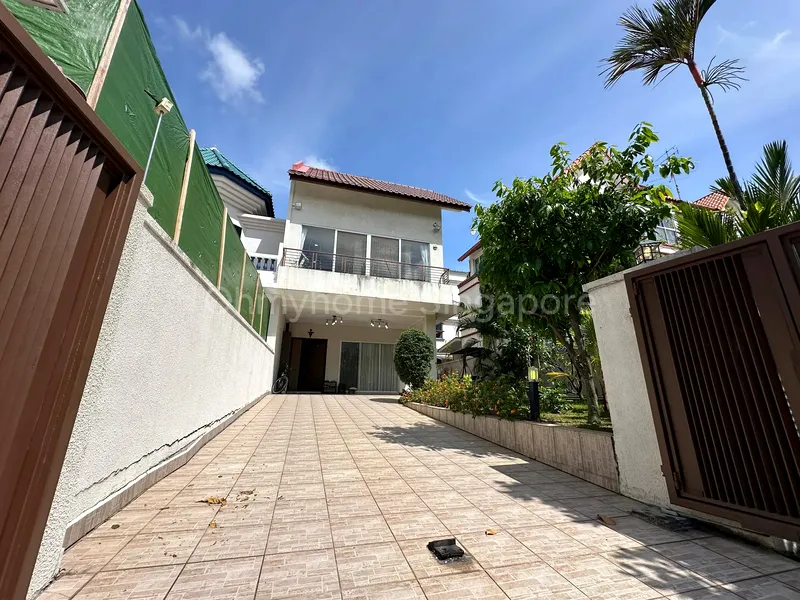 7 Bed Semi-Detached House (Landed) for Sale in  Kembangan Estate - Image 11