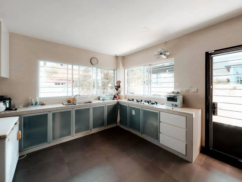 7 Bed Semi-Detached House (Landed) for Sale in  Kembangan Estate - Image 20