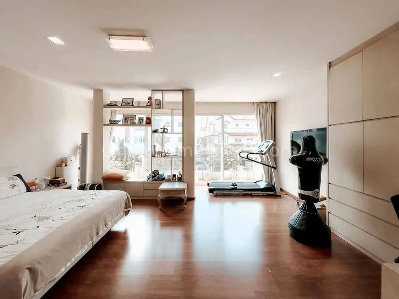 7 Bed Semi-Detached House (Landed) for Sale in  Kembangan Estate - Image 15