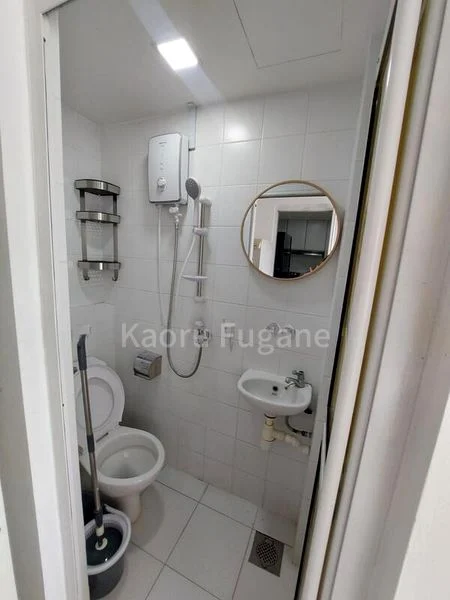 Common Room (Condo) for Rent in  The Esparis - Image 3