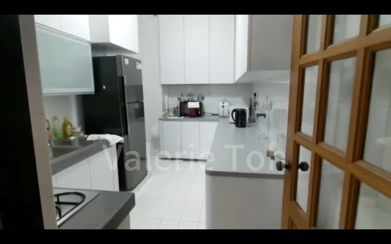 Master Room (Condo) for Rent in  Kum Hing Court - Image 7