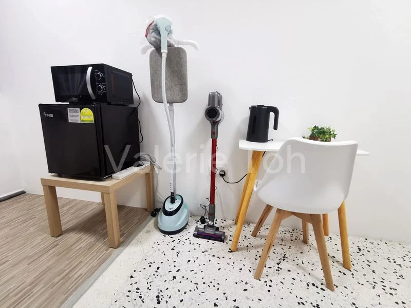 Master Room (Condo) for Rent in  Kum Hing Court - Image 12