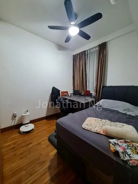 2 Bed Condo for Rent in  Sennett Residence - Image 6