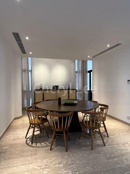 3 Bed Condo for Rent in  The Colonnade - Image 5