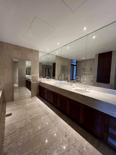 3 Bed Condo for Rent in  The Colonnade - Image 6