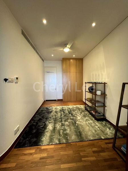 3 Bed Condo for Rent in  The Colonnade - Image 4