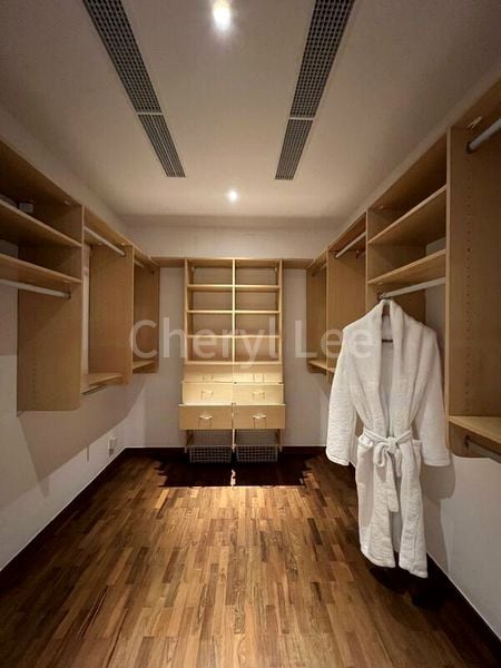 3 Bed Condo for Rent in  The Colonnade - Image 12