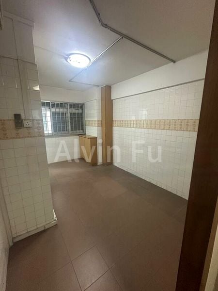 1 Room HDB for Rent in  303 Woodlands Street 31 - Image 5