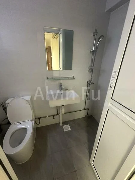 1 Room HDB for Rent in  303 Woodlands Street 31 - Image 4