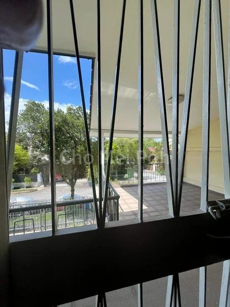 4 Bed Semi-Detached House (Landed) for Rent in  Eng Kong Park - Image 8