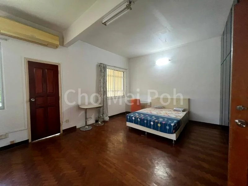 4 Bed Semi-Detached House (Landed) for Rent in  Eng Kong Park - Image 10