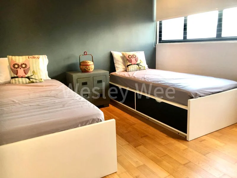 3 Bed Walk-up Apartment (Condo) for Rent in Zion Road - Image 1