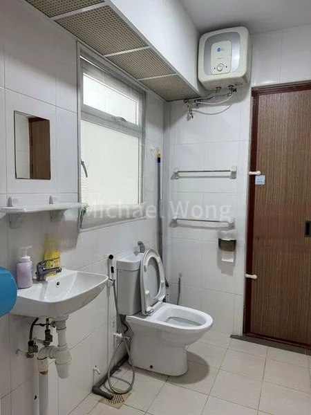 2 Room (2I) HDB for Rent in  408A Northshore Drive - Image 6