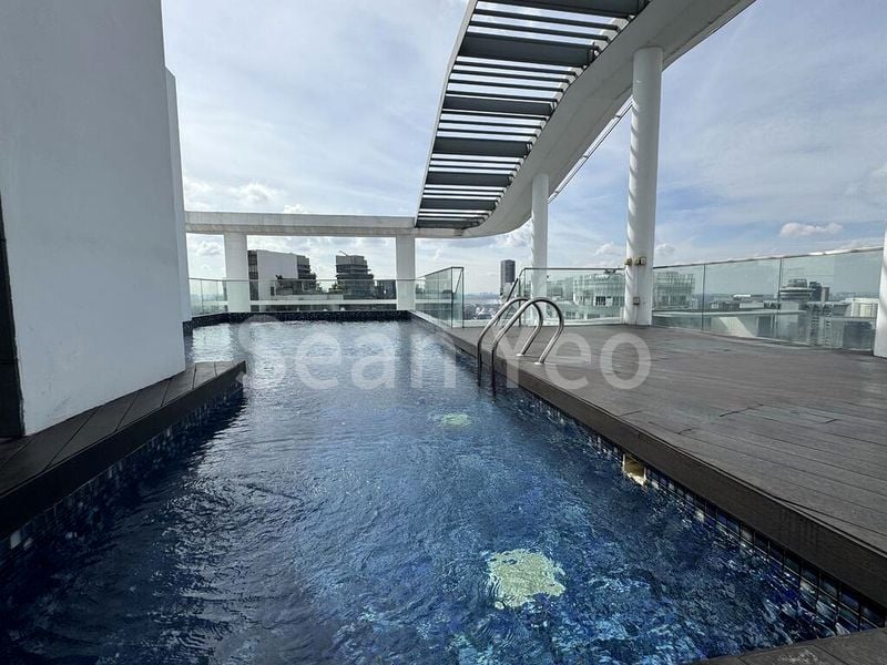 5 Bed Condo for Rent in  Skyline 360 @ Saint Thomas Walk - Image 1