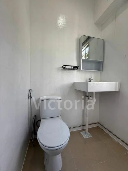 Common Room (Condo) for Rent in Castle Green - Image 8