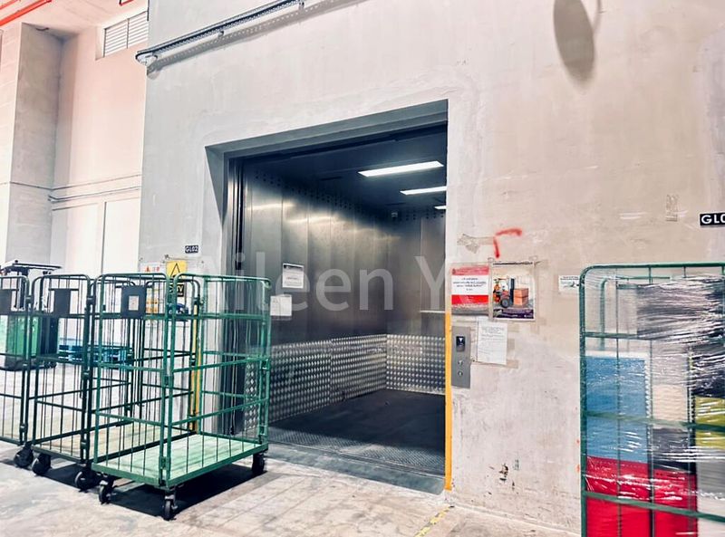 Light Industrial (B1) for Rent: Pandan Ave Large Factory Space - Image 8