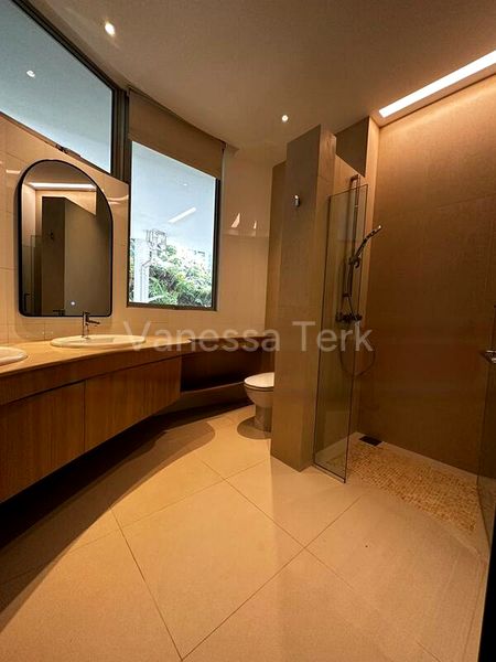 4 Bed Condo for Rent in  The Peak - Image 3