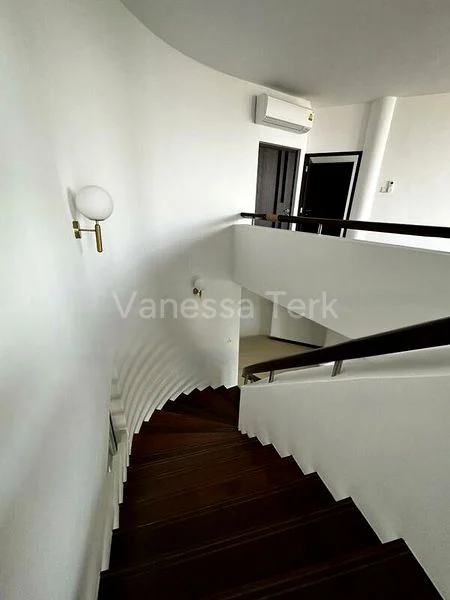 4 Bed Condo for Rent in  The Peak - Image 10
